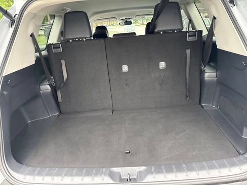 Used 2025 Toyota Grand Highlander FWD image 30