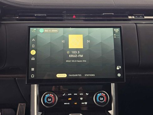 Used 2023 Land Rover Range Rover Long Wheelbase SE AWD/4WD image 28