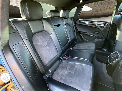 Used 2020 Porsche Macan image 27