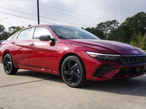New 2026 Hyundai Elantra SEL Sport Premium FWD image 2