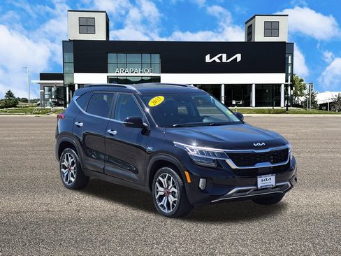 Used 2023 Kia Seltos SX AWD/4WD image 3