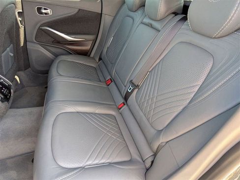 Used 2021 Aston Martin DBX Base image 29