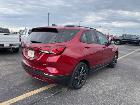 Certified 2023 Chevrolet Equinox RS w/ RS Leather Package AWD/4WD image 3