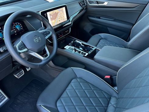 New 2026 Volkswagen Atlas Cross Sport SEL Premium R-Line AWD/4WD image 10