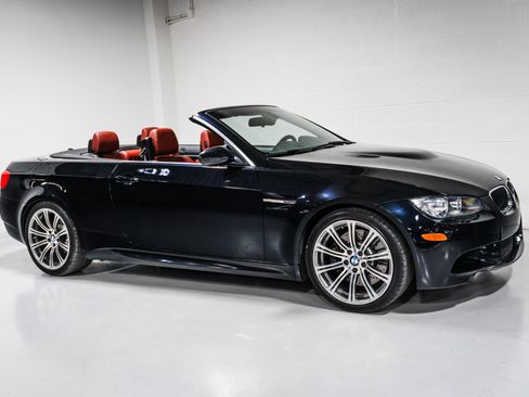 Used 2011 BMW M3 Convertible RWD image 1