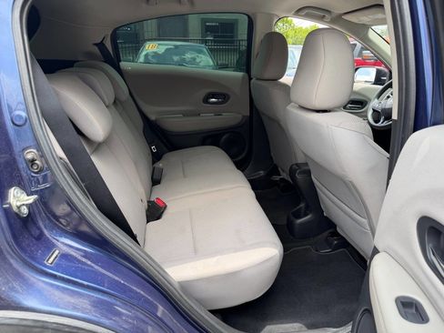 Used 2016 Honda HR-V LX image 14