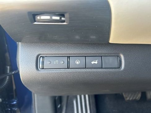 New 2026 Nissan Pathfinder SL image 13