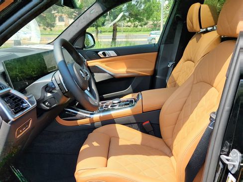 New 2027 BMW X7 xDrive40i w/ M Sport Package AWD/4WD image 10