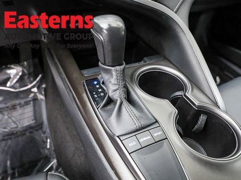 Used 2024 Toyota Camry SE image 13