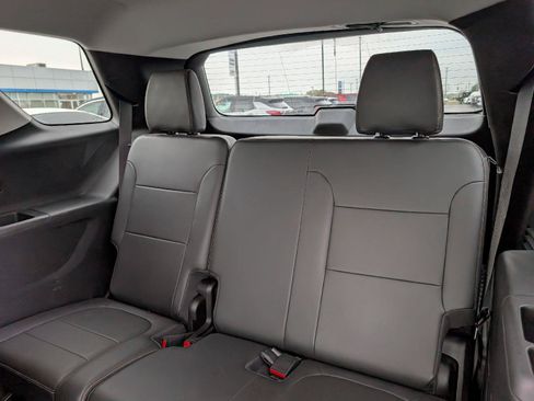 Used 2021 Chevrolet Traverse LT AWD/4WD image 10