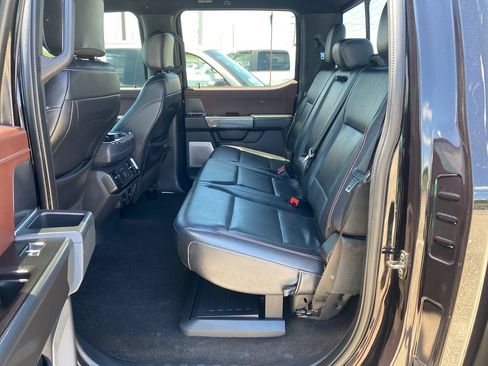 Used 2022 Ford F150 Lariat w/ Equipment Group 502A High AWD/4WD image 18