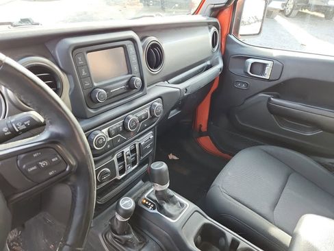 Used 2020 Jeep Gladiator Sport w/ Quick Order Package 24S image 11