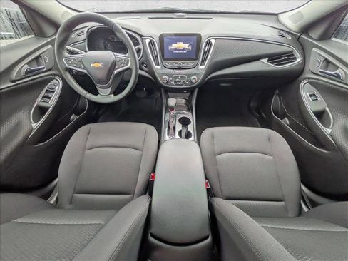 Certified 2025 Chevrolet Malibu RS image 18