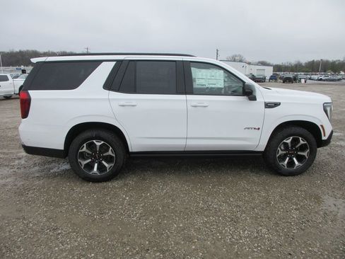 New 2026 GMC Yukon AT4 image 3