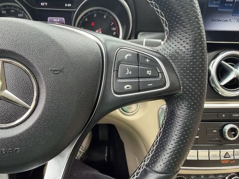 Used 2019 Mercedes-Benz GLA 250 4MATIC image 30