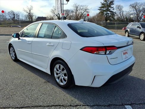 Certified 2024 Toyota Corolla LE image 7