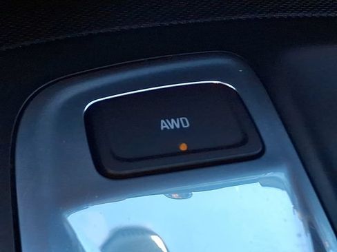 Used 2020 Chevrolet Equinox LT AWD/4WD image 26