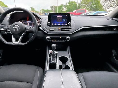 Used 2022 Nissan Altima 2.5 SV image 21