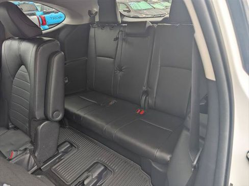 Certified 2024 Toyota Highlander XLE AWD/4WD image 17