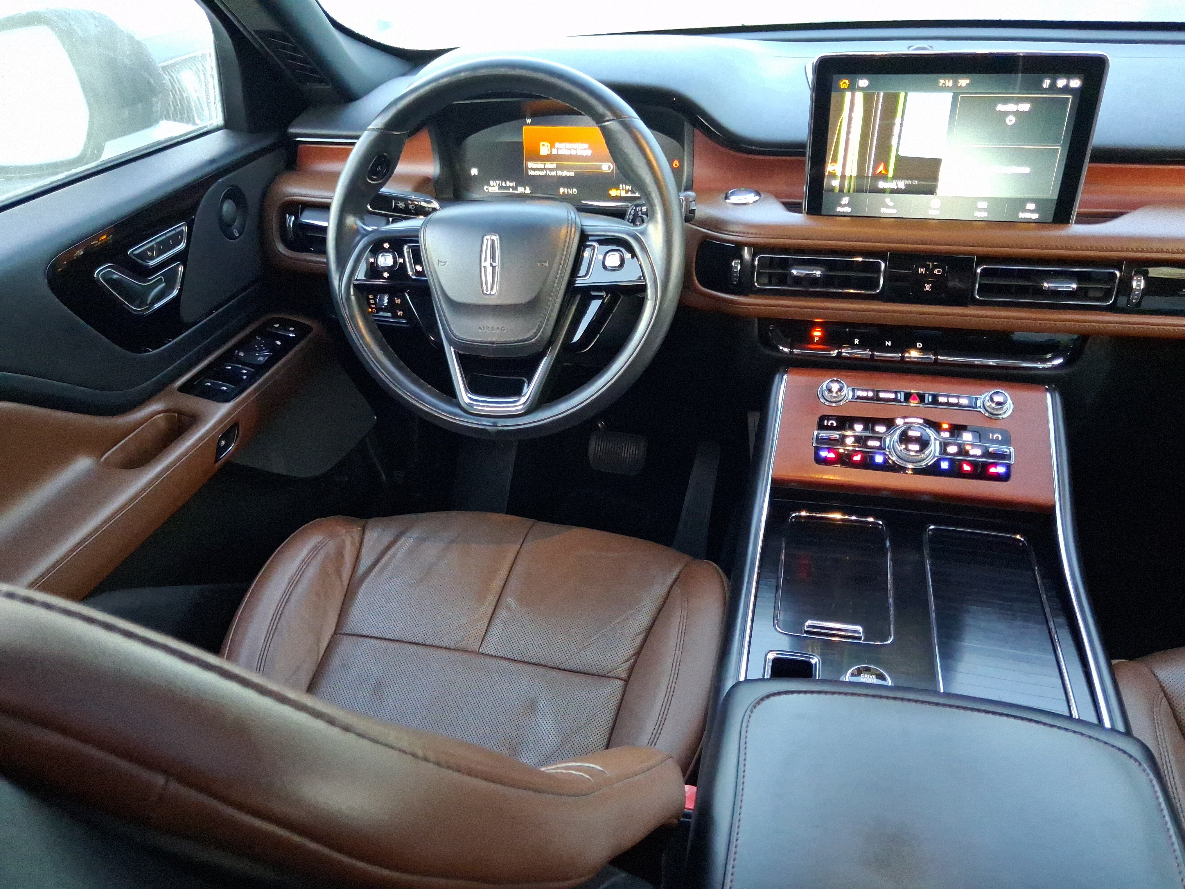 Used 2020 Lincoln Aviator Reserve w/ Equipment Group 201A RWD image 8