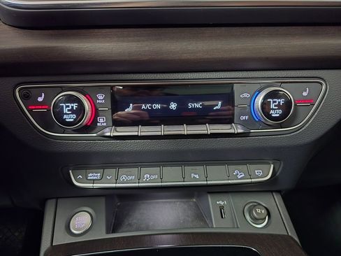 Used 2023 Audi Q5 2.0T Premium w/ Convenience Package image 26