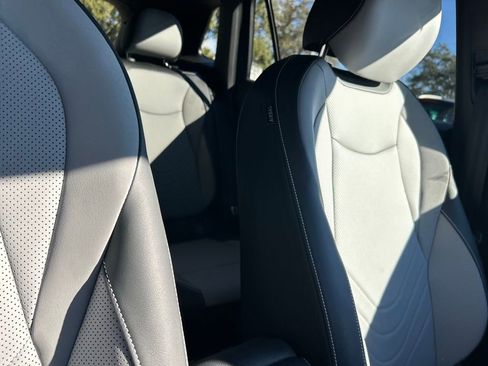 New 2026 Volkswagen Tiguan SE R-Line FWD image 38