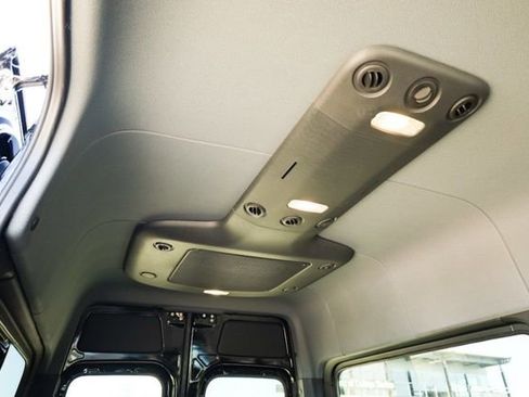 New 2025 Mercedes-Benz Sprinter 2500 image 28