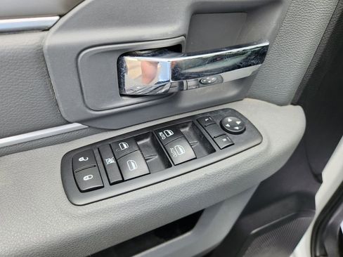 Used 2016 RAM 2500 SLT image 22