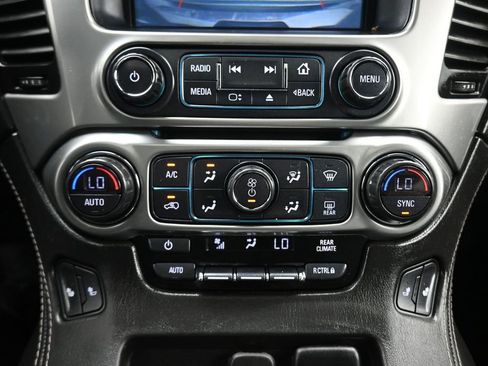 Used 2018 Chevrolet Suburban LT AWD/4WD image 22