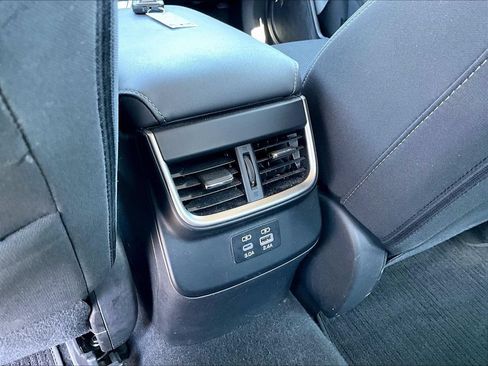 Used 2024 Subaru Legacy Premium AWD/4WD image 12