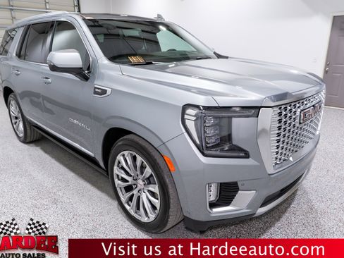 Used 2024 GMC Yukon Denali w/ Denali Reserve Package image 6