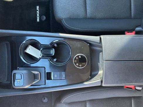 Used 2024 Nissan Rogue SV AWD/4WD image 34