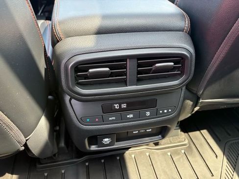 Certified 2024 Honda Pilot TrailSport image 21