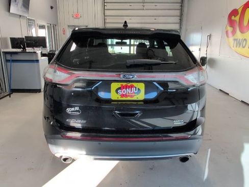 Used 2017 Ford Edge SEL w/ Canadian Touring Package AWD/4WD image 4