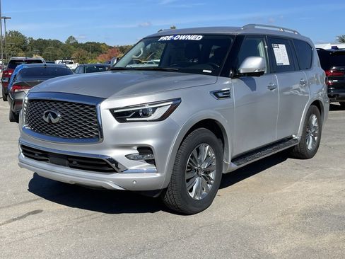 Used 2021 INFINITI QX80 Luxe image 3