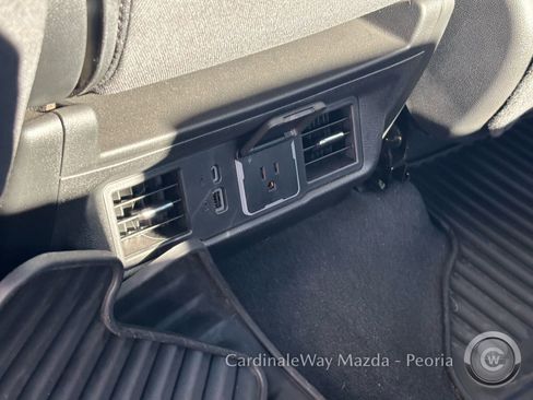 Used 2025 GMC Sierra 1500 SLE image 30