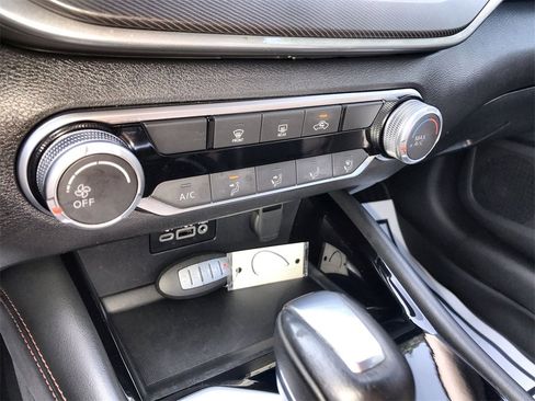 Used 2024 Nissan Altima 2.5 SR image 18