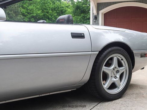 Used 1996 Chevrolet Corvette Convertible RWD image 78