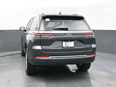 Used 2022 Jeep Grand Cherokee Limited image 4