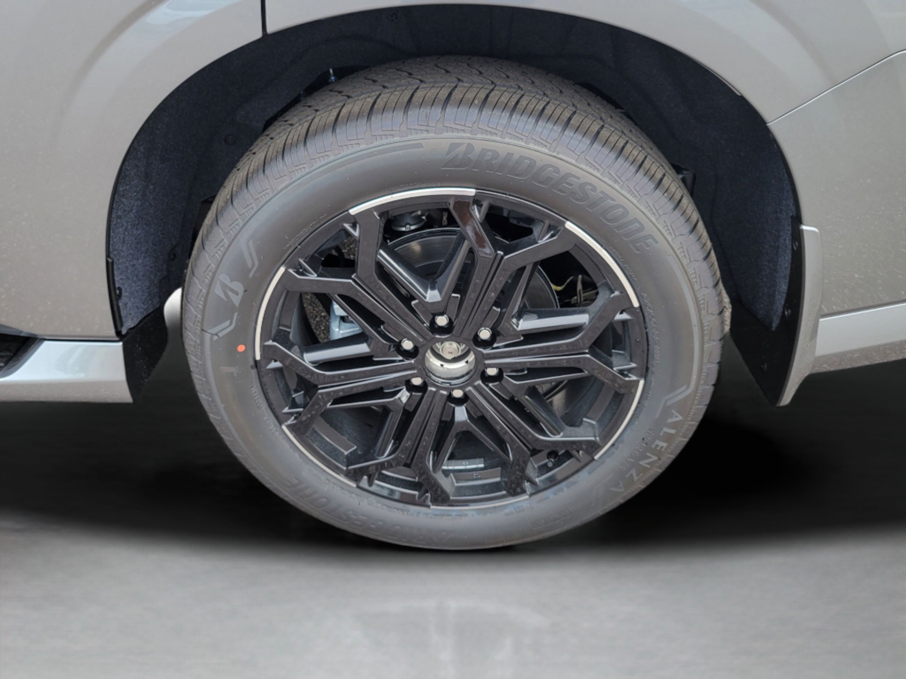 Certified 2026 INFINITI QX80 4WD w/ Sport Exterior Package image 24