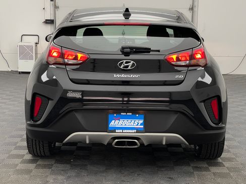 Used 2019 Hyundai Veloster 2.0 FWD image 7