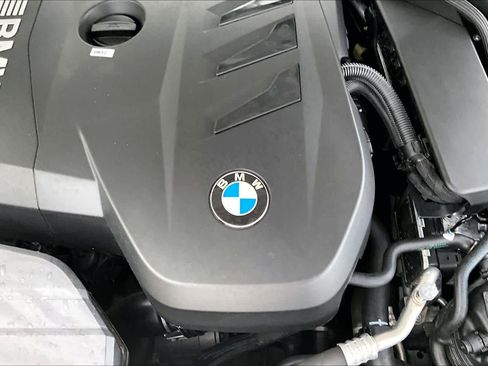 Used 2025 BMW 330i Sedan w/ M Sport Package RWD image 33
