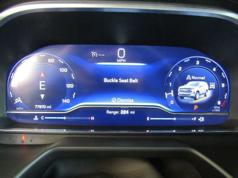 Used 2023 Chevrolet Tahoe LT w/ LT Signature Package AWD/4WD image 32