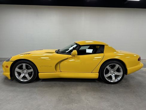 Used 2002 Dodge Viper RT/10 image 8