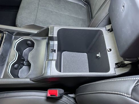 New 2025 Jeep Grand Cherokee Laredo image 29