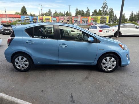 Used 2015 Toyota Prius C Two FWD image 9
