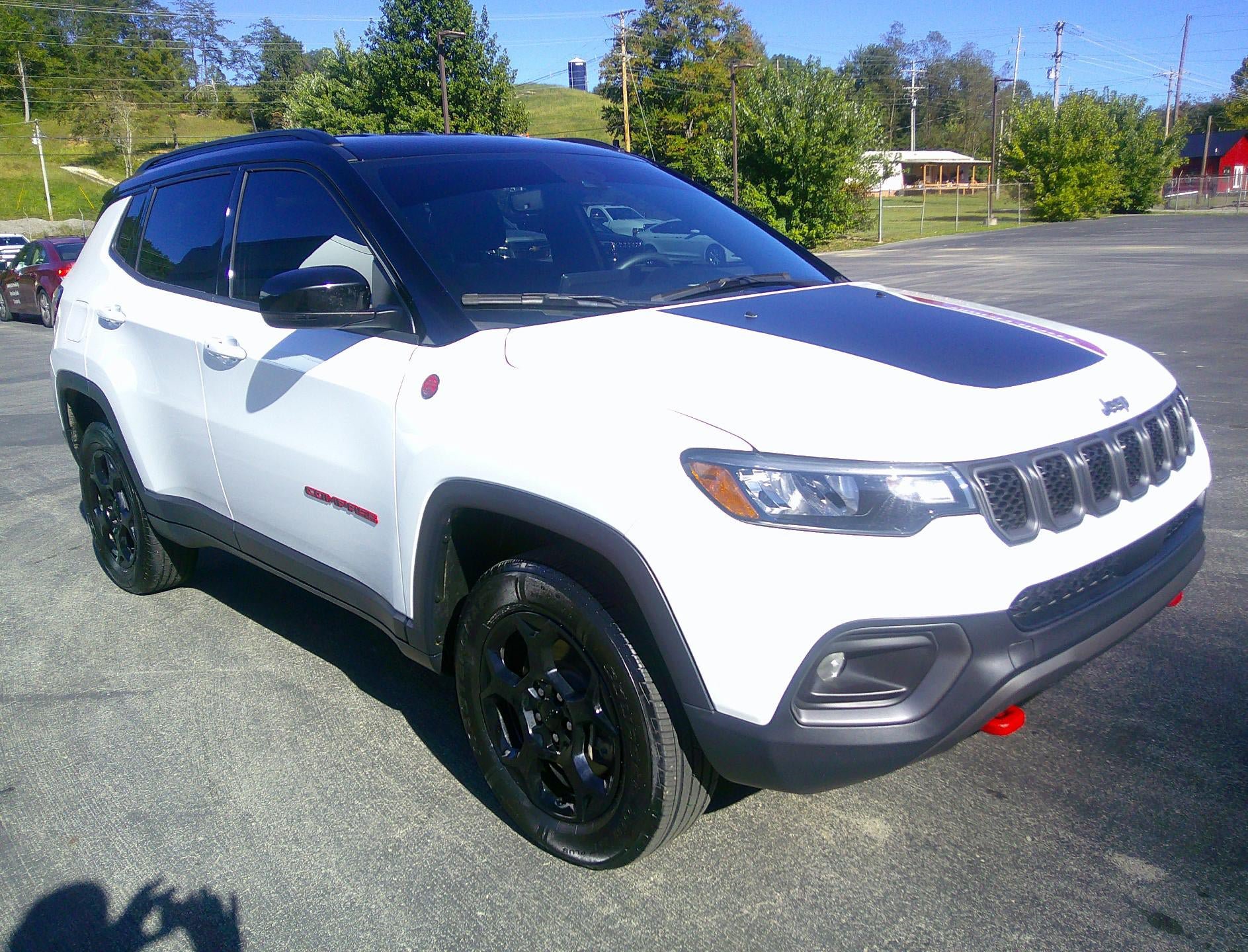 Used 2023 Jeep Compass Trailhawk AWD/4WD image 6