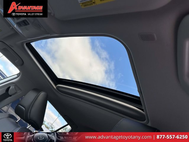 Used 2023 Toyota RAV4 XLE Premium AWD/4WD image 23