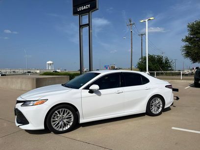 Used 2018 Toyota Camry XLE