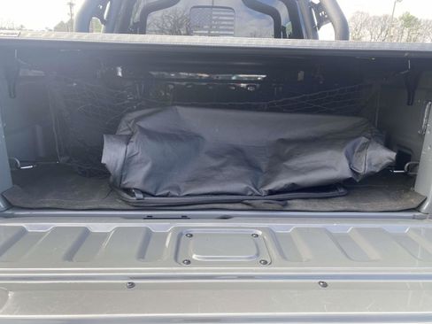 Used 2021 Jeep Gladiator Overland w/ Popular Equipment Package image 10